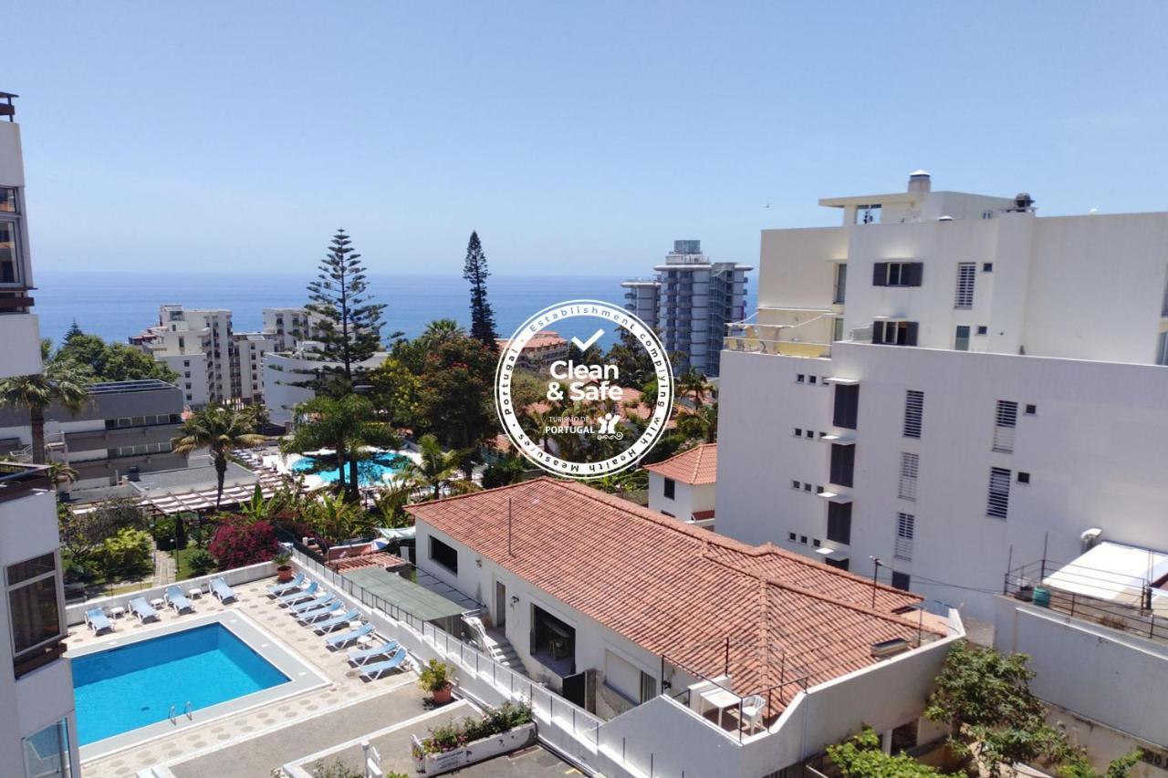 Black & White By Madeira Sun Travel Funchal  Exterior photo